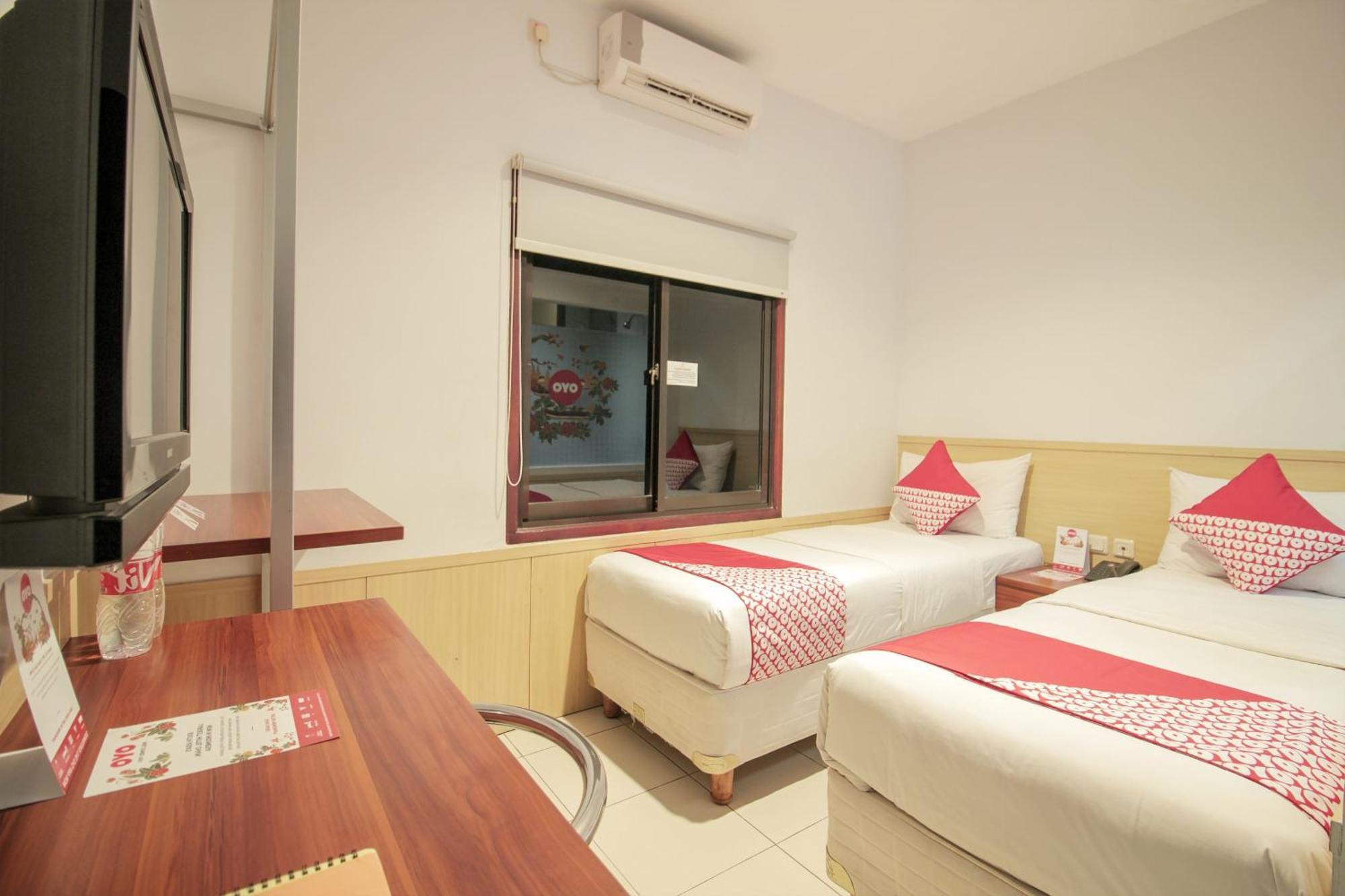 Collection O 295 Grha Ciumbuleuit Guest House Bandung Exteriör bild