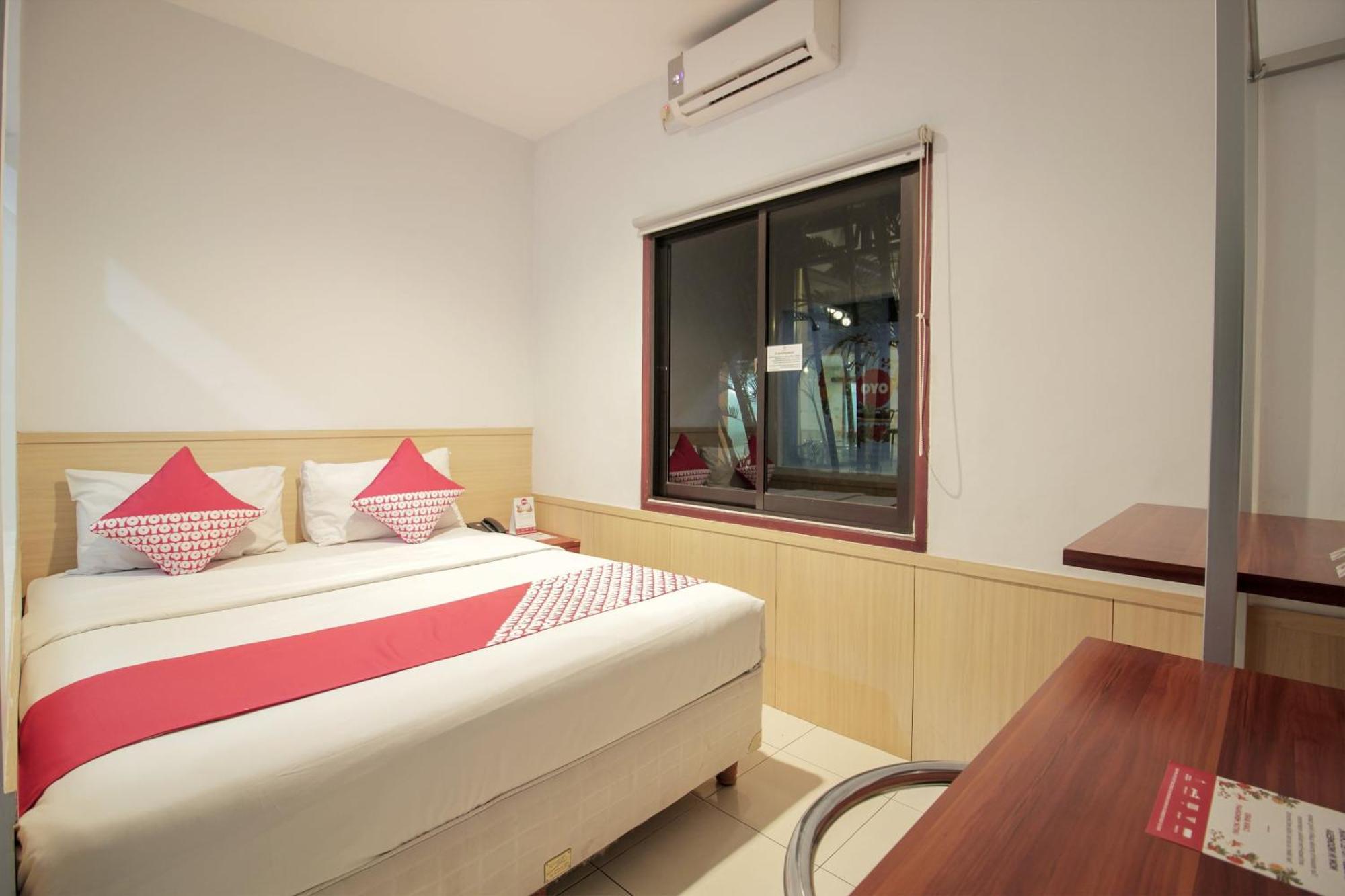 Collection O 295 Grha Ciumbuleuit Guest House Bandung Exteriör bild